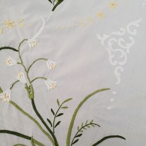 Tablecloth - Round Embroidered Garden Design